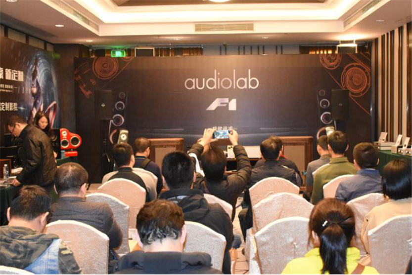 不玩手機(jī).png 不玩手機(jī).png